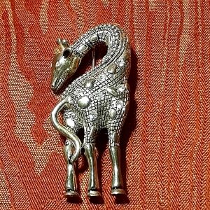 GIRAFFE BROOCH/PIN Silver Tone with Rhinestone Eyes VINTAGE